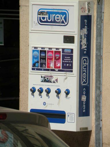  distributeur de préservatifs